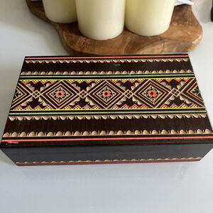 Vintage Hand Carved Hand Painted Wooden Trinket Jewelry Box Beautiful